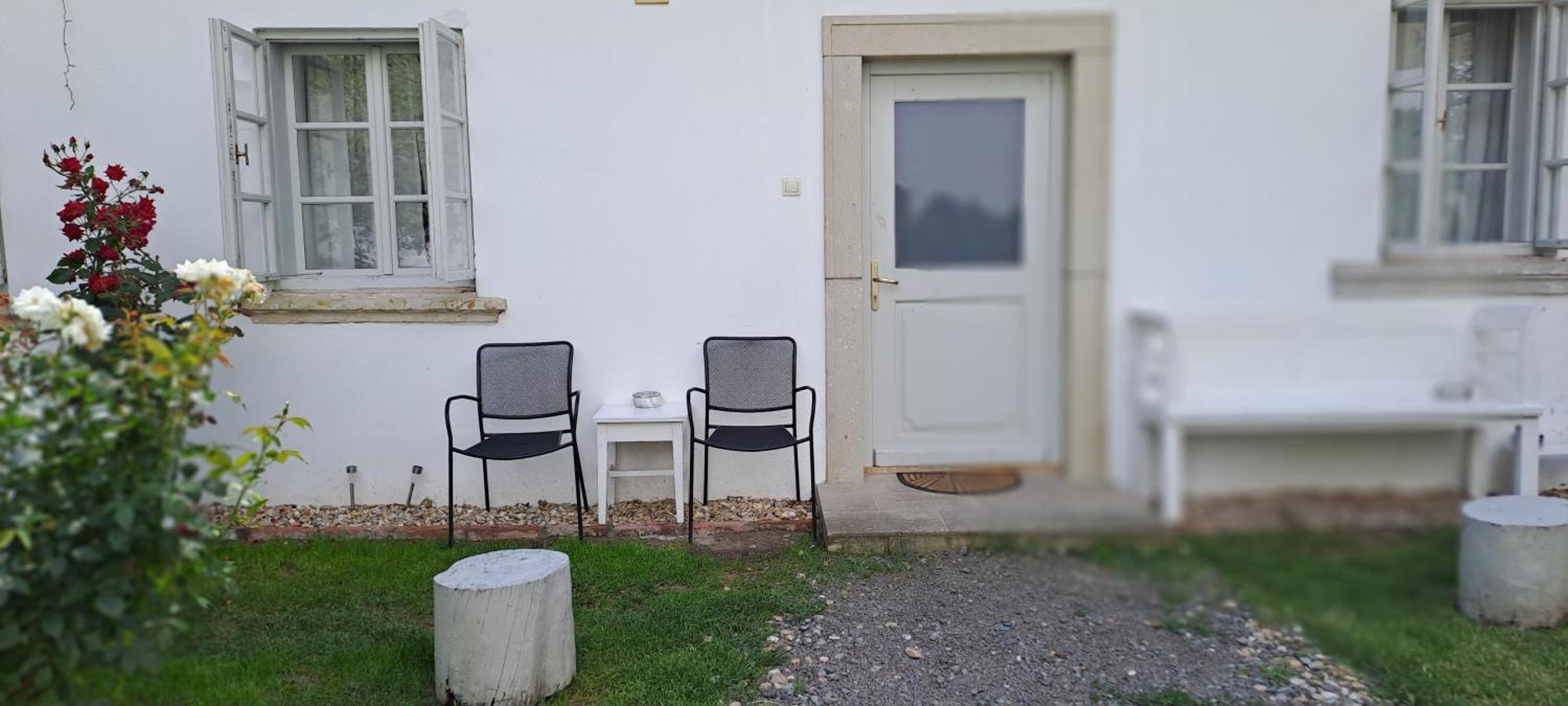 Plitzner Belvarosi Apartmanhaz Eger Luaran gambar