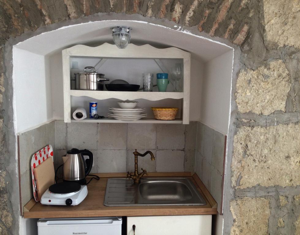 Plitzner Belvarosi Apartmanhaz Eger Luaran gambar